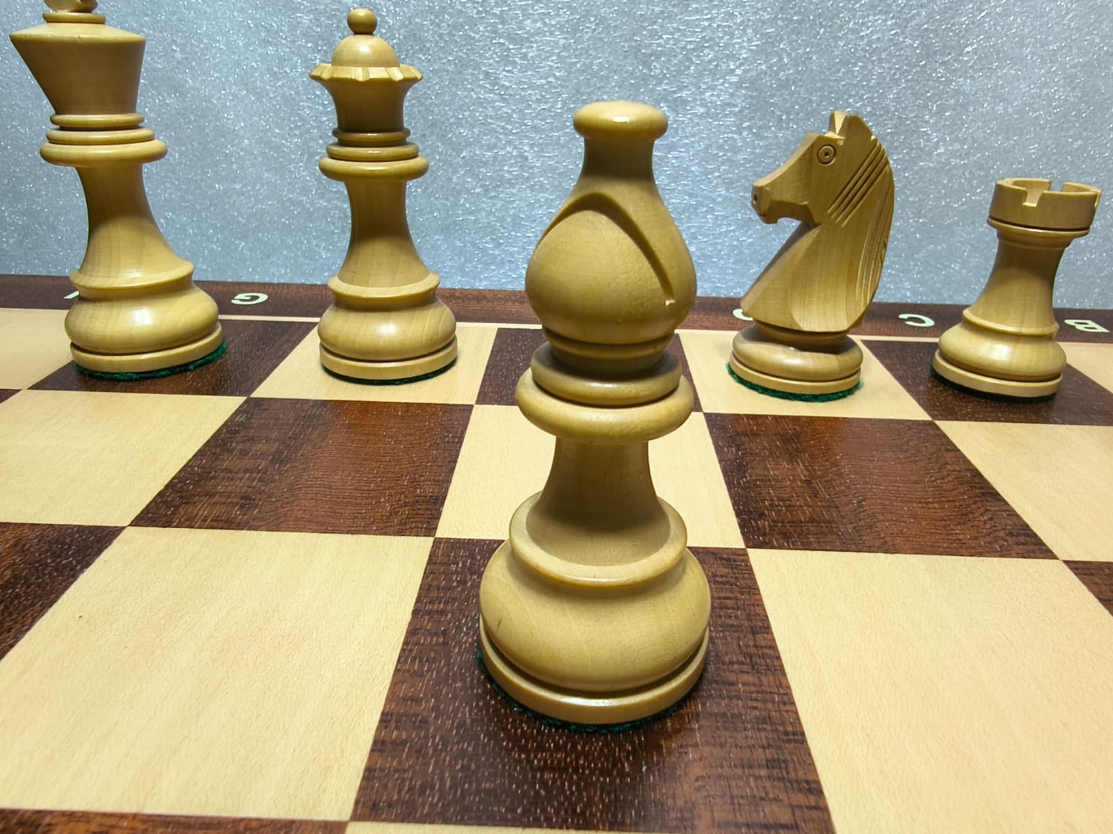 Piezas de Ajedrez Staunton Estilo Alemán 3.75" Boxwood y Ebonizado, Usado