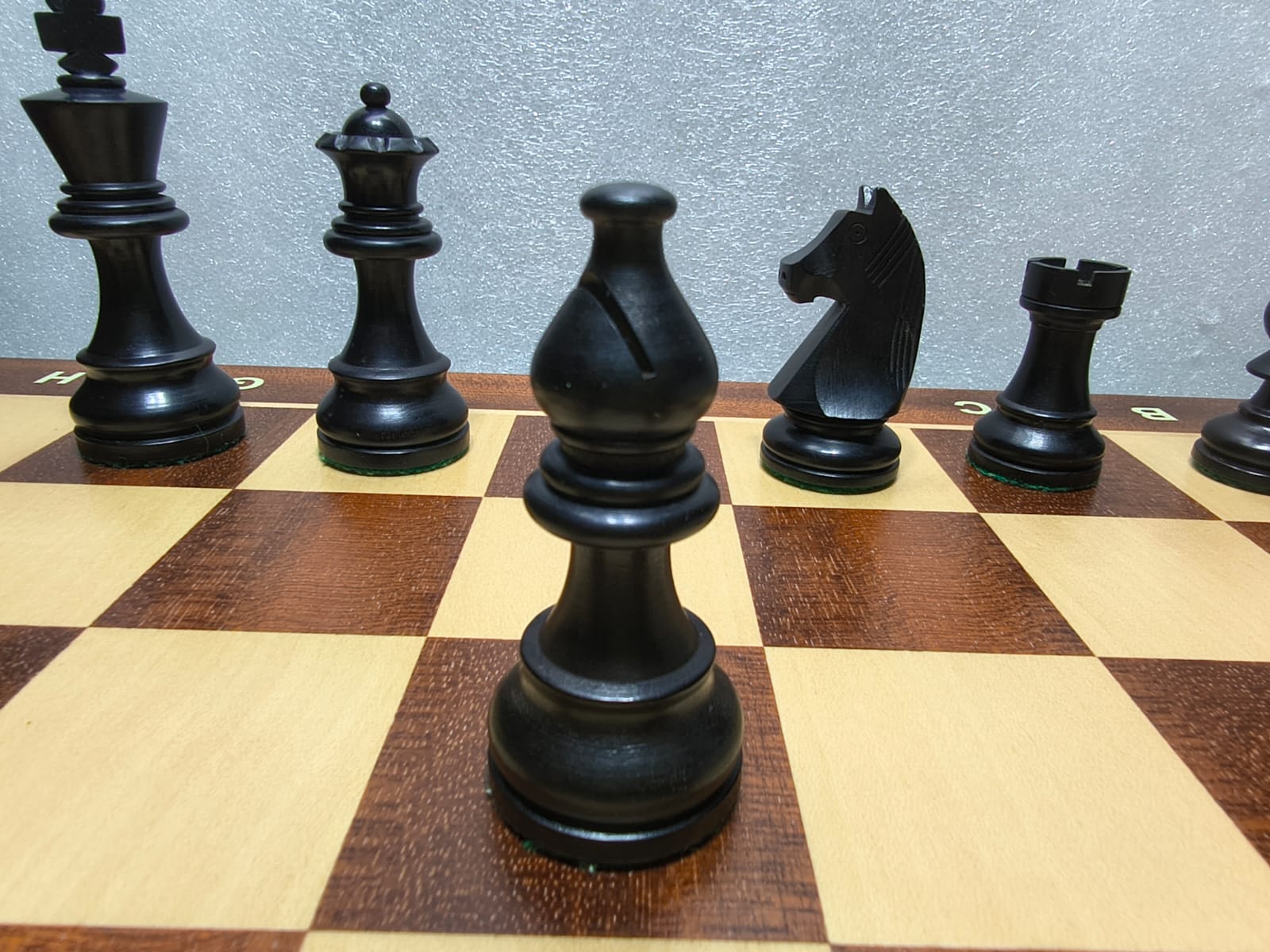 Piezas de Ajedrez Staunton Estilo Alemán 3.75" Boxwood y Ebonizado, Usado