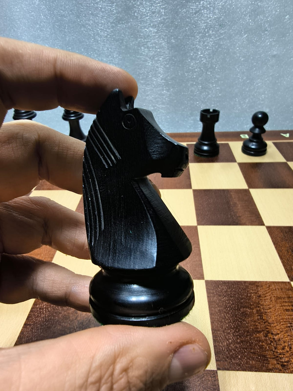 Piezas de Ajedrez Staunton Estilo Alemán 3.75" Boxwood y Ebonizado, Usado
