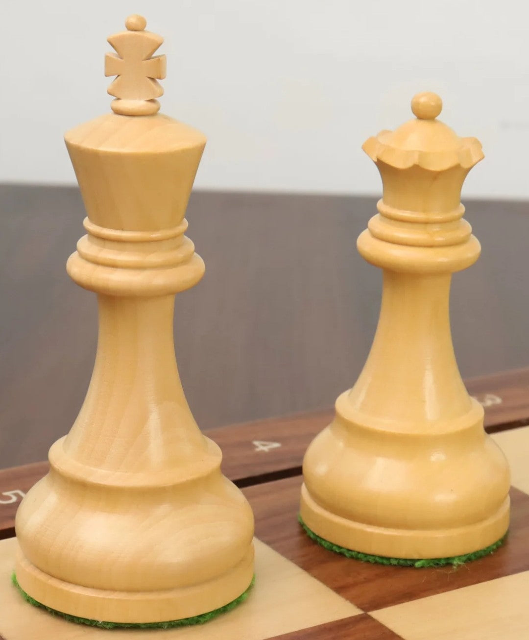 Ajedrez Reykjavik Staunton 3.8" en Shessham y Boxwood | Royal Chess Mall. Nuevo!