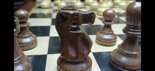 Ajedrez Reykjavik Staunton 3.8" en Shessham y Boxwood | Royal Chess Mall. Nuevo!